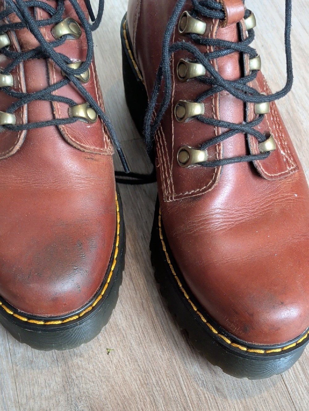 Dr. Marten's Leona Boot, W's 8 - Picture 9 of 11